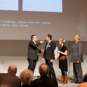 von links: Jochen Gehrlicher (Graphischer Klub Stuttgart), Theresa von Ehr, Moderator Ben Streubel (SWR), Hermann Dörre, Julia Schmidt, Michael Hüffner, Geschäftsführer Verband Druck und Medien in  Baden-Württemberg 